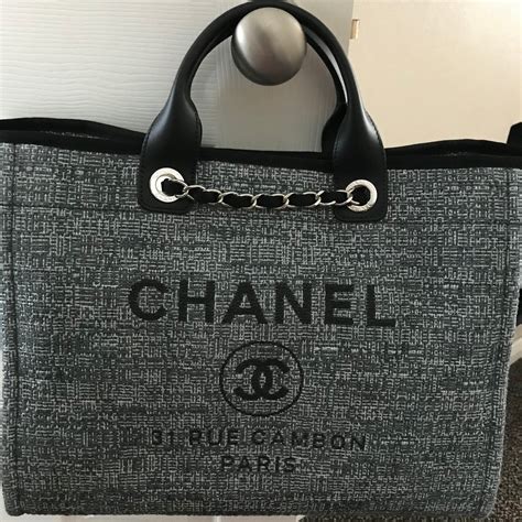 chanel large tote bag 2018|Chanel large shopping bag price.